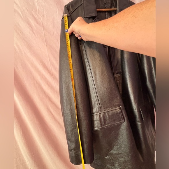 Knightsbridge Men’s Leather Coat - Picture 12 of 16